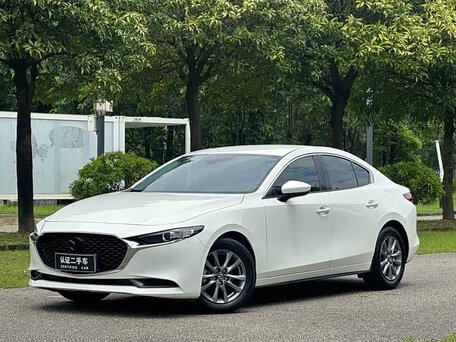 Mazda 3 IV (BP)
