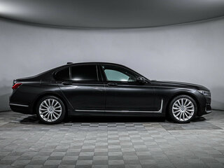 2019 BMW 7 серии 730d xDrive VI (G11/G12) Рестайлинг, серый, 5047515 рублей, вид 4