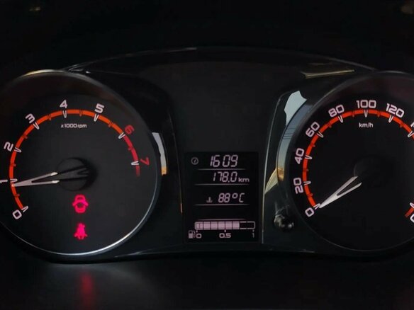 2020 Lada (ВАЗ) Granta I Рестайлинг, красный, 600000 рублей - вид 16