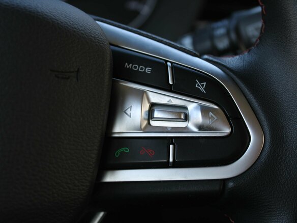 2023 Livan X3 Pro, жёлтый, 1199000 рублей - вид 11