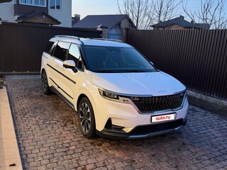 2022 Kia Carnival IV, белый, 4800000 рублей, вид 1