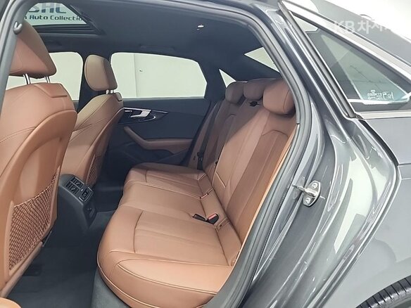 2021 Audi A4 35 TFSI V (B9) Рестайлинг, серый, 2450000 рублей - вид 11