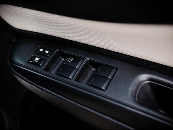 2020 Nissan Note II Рестайлинг, белый, 950000 рублей - вид 15