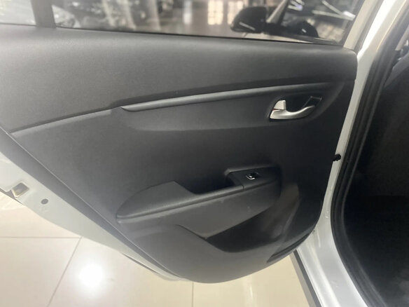 2020 Kia Rio X-Line IV, белый, 1651000 рублей - вид 12