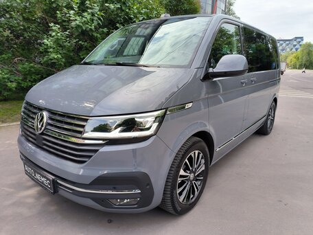 2022 Volkswagen Multivan T6 Рестайлинг, серый, 5890000 рублей, вид 2