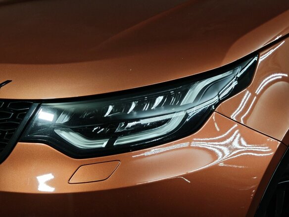2018 Land Rover Discovery V, оранжевый, 3425000 рублей - вид 9