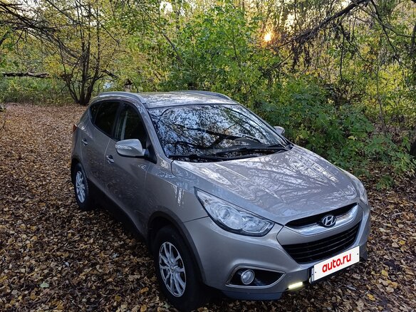 2010 Hyundai ix35 I, серый, 685000 рублей - вид 1