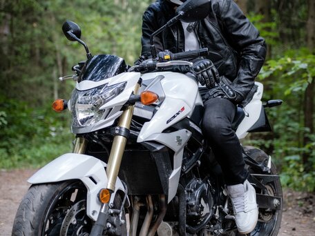 2016 Suzuki GSX-S 750, белый, 650000 рублей, вид 3