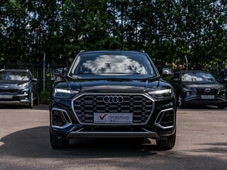 2023 Audi Q5 L 40 TFSI II (FY) Рестайлинг, чёрный, 4120000 рублей, вид 3