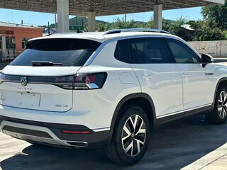 2023 Volkswagen Tayron I Рестайлинг, белый, 2200000 рублей, вид 4