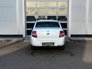 2017 Lada (ВАЗ) Granta I, белый, 410000 рублей, вид 4