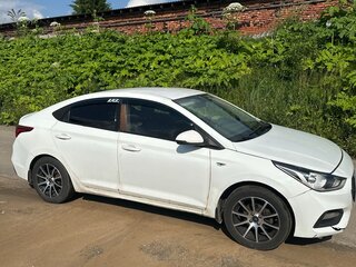 2019 Hyundai Solaris II, белый, 593000 рублей, вид 3