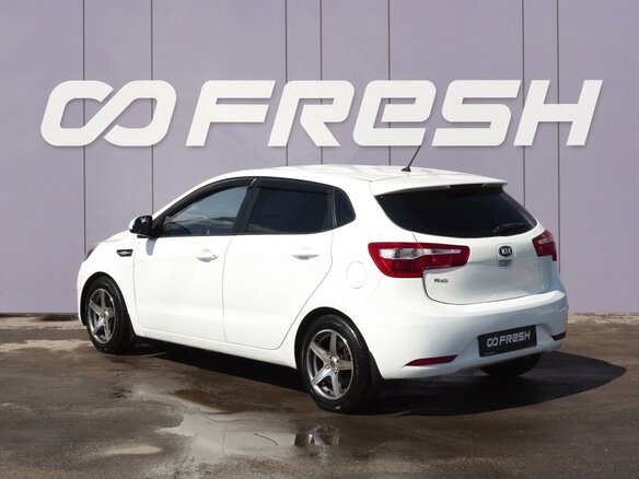 2014 Kia Rio III, белый - вид 1