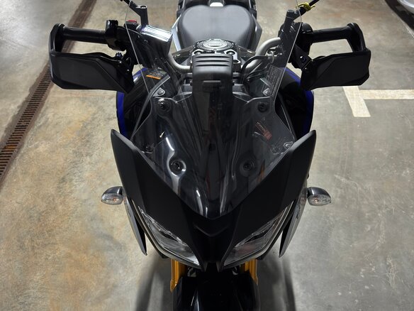 2018 Yamaha MT-09 Tracer (FJ-09), серый, 915000 рублей - вид 7