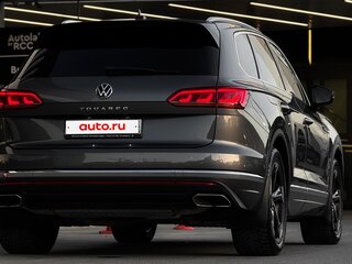 2022 Volkswagen Touareg III, серый, 6050000 рублей, вид 4