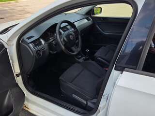 2014 Skoda Rapid I, белый, 750000 рублей, вид 5