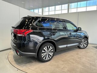 2020 Mitsubishi Outlander III Рестайлинг 3, чёрный, 2300000 рублей, вид 5