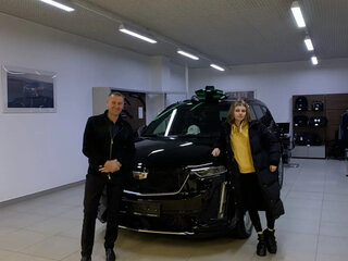 2020 Cadillac XT6 I, чёрный, 3500000 рублей, вид 1