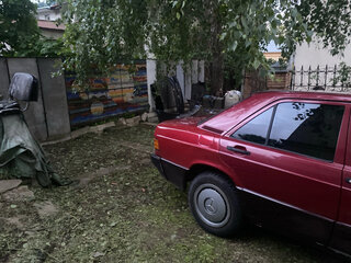 1992 Mercedes-Benz 190 (W201), красный, 350000 рублей, вид 4