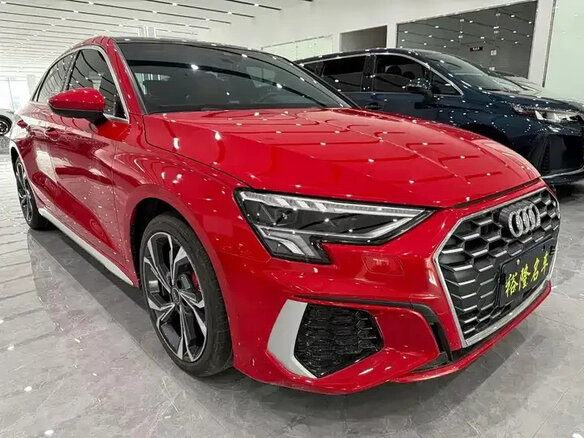 2023 Audi A3 35 TFSI Long IV (8Y), красный, 2495000 рублей - вид 11