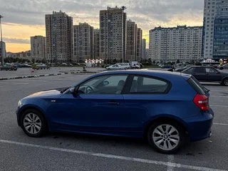 2007 BMW 1 серии 120i I (E81/E82/E87/E88) Рестайлинг, синий, 750000 рублей, вид 2