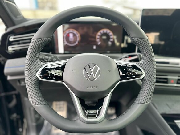 2026 Volkswagen Tiguan L Pro III (China Market), чёрный, 4950000 рублей - вид 18