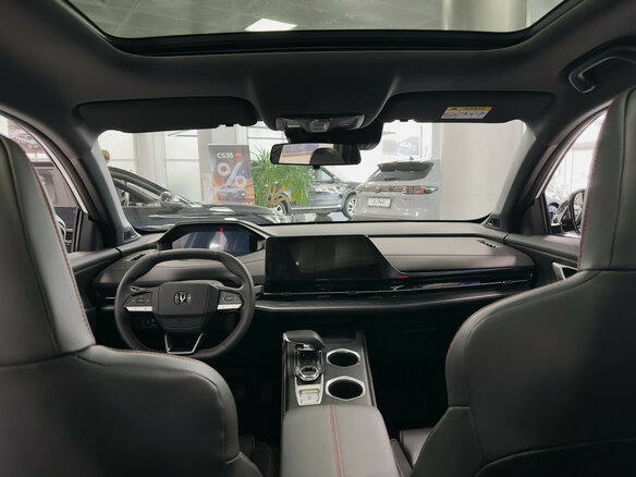 2025 Changan UNI-S I, белый, 3179900 рублей - вид 13