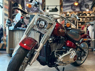 2023 Harley-Davidson Fat Boy, красный, 3300000 рублей, вид 2