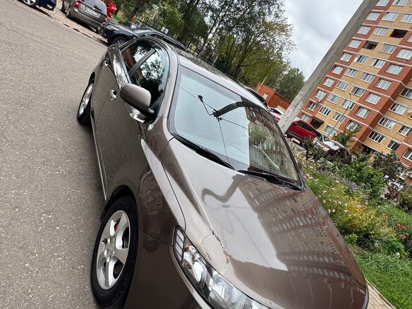 2013 Kia Cerato 6-speed II, бежевый, 660000 рублей - вид 4