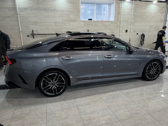 2023 Kia K5 III, серый, 3570000 рублей - вид 8
