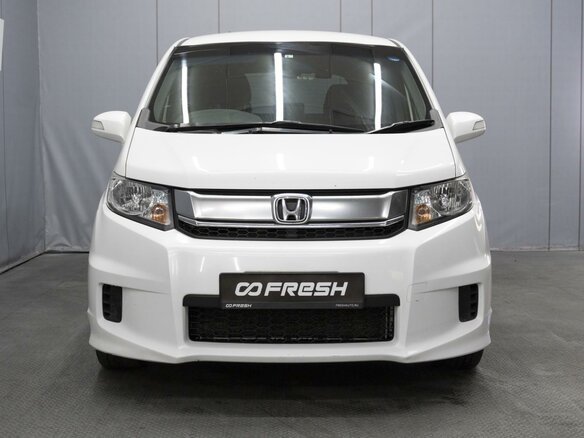 2014 Honda Freed Spike I Рестайлинг 2, белый, 1080000 рублей - вид 2
