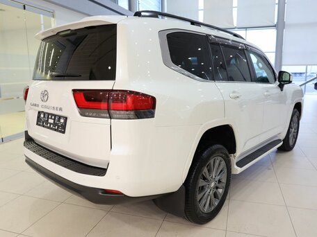 2023 Toyota Land Cruiser 300 Series, белый, 9890000 рублей, вид 5