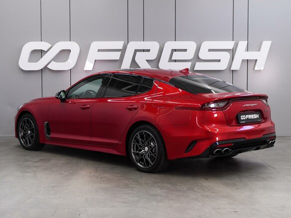 2018 Kia Stinger I, красный, 1999000 рублей - вид 1