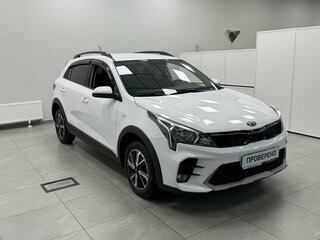 2021 Kia Rio X IV Рестайлинг, белый, 1799000 рублей, вид 3