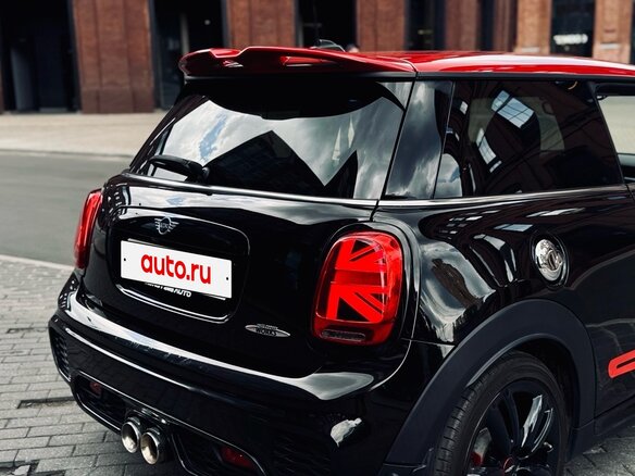 2018 Mini Hatch JCW III (F55/F56) Рестайлинг, чёрный, 2690000 рублей - вид 1