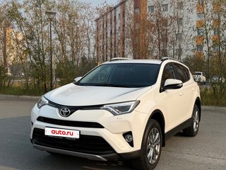 2018 Toyota RAV4 IV (XA40) Рестайлинг, белый, 2700000 рублей, вид 1