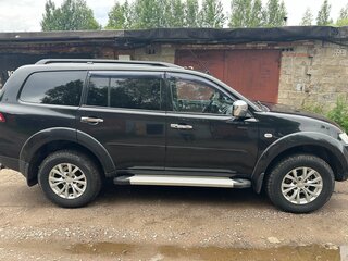 2015 Mitsubishi Pajero Sport II Рестайлинг, чёрный, 1900000 рублей, вид 5