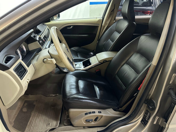 2011 Volvo XC70 II, бежевый, 1440000 рублей - вид 5