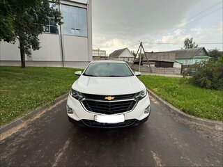 2017 Chevrolet Equinox III, белый, 1400000 рублей, вид 2