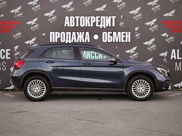 2019 Mercedes-Benz GLA 200 I (X156) Рестайлинг, синий, 1899000 рублей - вид 8