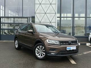 2017 Volkswagen Tiguan II, коричневый, 1769000 рублей, вид 3
