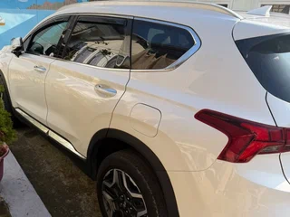 2023 Hyundai Santa Fe IV Рестайлинг, белый, 3500000 рублей, вид 2