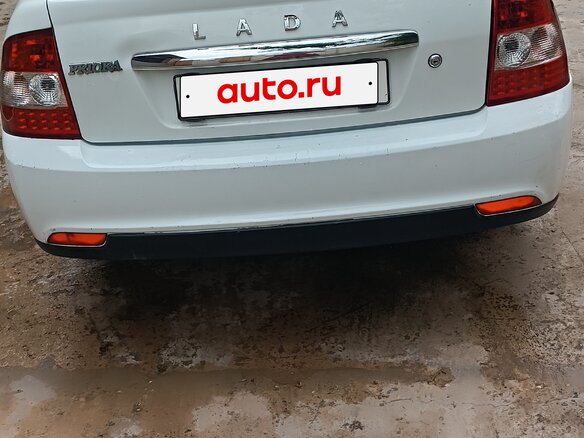 2013 Lada (ВАЗ) Priora I Рестайлинг, белый, 280000 рублей - вид 2