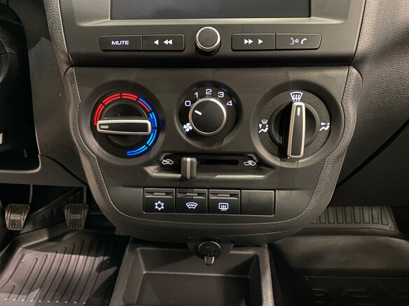 2026 Lada (ВАЗ) Granta I Рестайлинг, чёрный, 1101000 рублей - вид 3