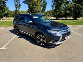 2018 Mitsubishi Outlander III Рестайлинг 3, синий, 1890000 рублей, вид 2