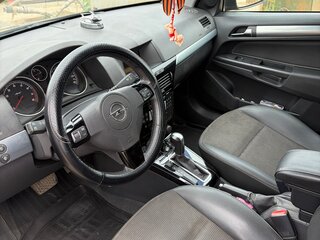 2014 Opel Astra H Рестайлинг, чёрный, 555000 рублей, вид 5