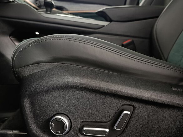 2024 Geely Monjaro I, синий, 3100000 рублей - вид 9