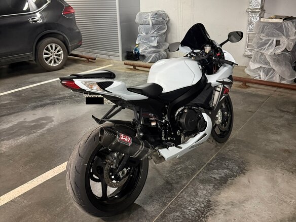 2015 Suzuki GSX-R 600, серый, 820000 рублей - вид 10