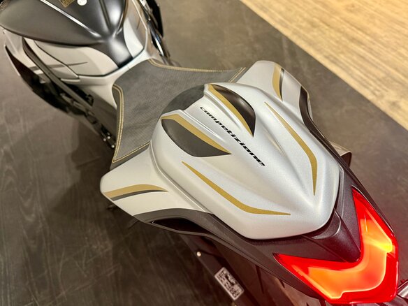 2025 MV Agusta F3 800, серый, 3550000 рублей - вид 8
