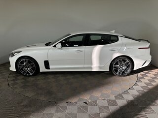 2020 Kia Stinger I Рестайлинг, белый, 3600000 рублей, вид 5
